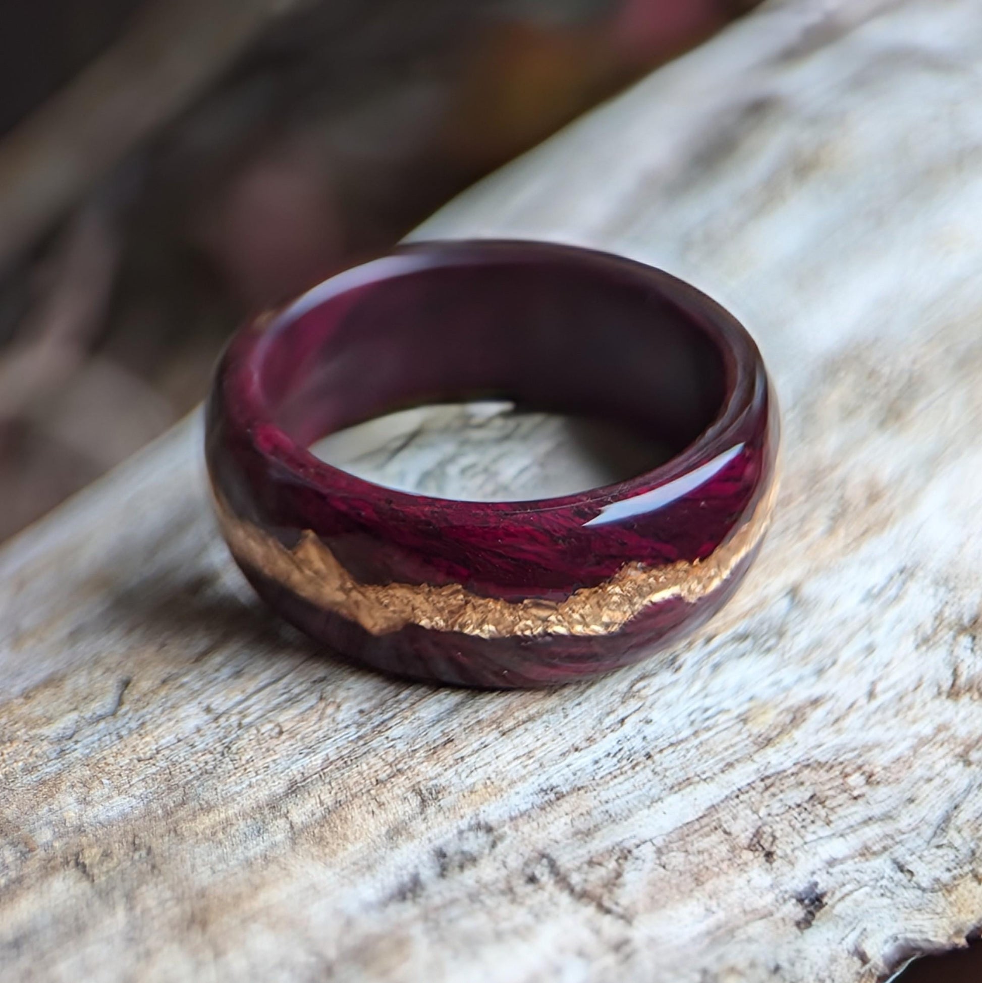 Grown Rings Purpleheart Spiral Grain wooden ring with central 22K Rose Gold Vein
