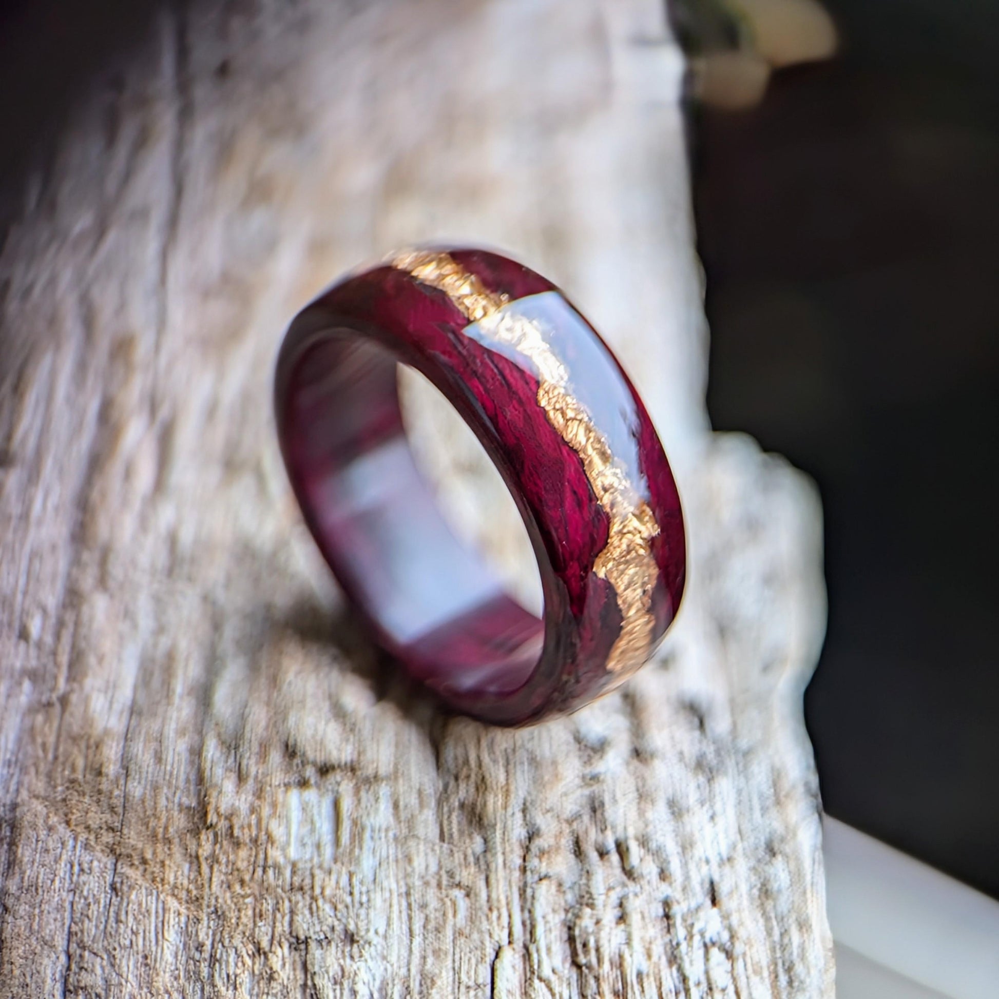 Grown Rings Purpleheart Spiral Grain wooden ring with central 22K Rose Gold Vein